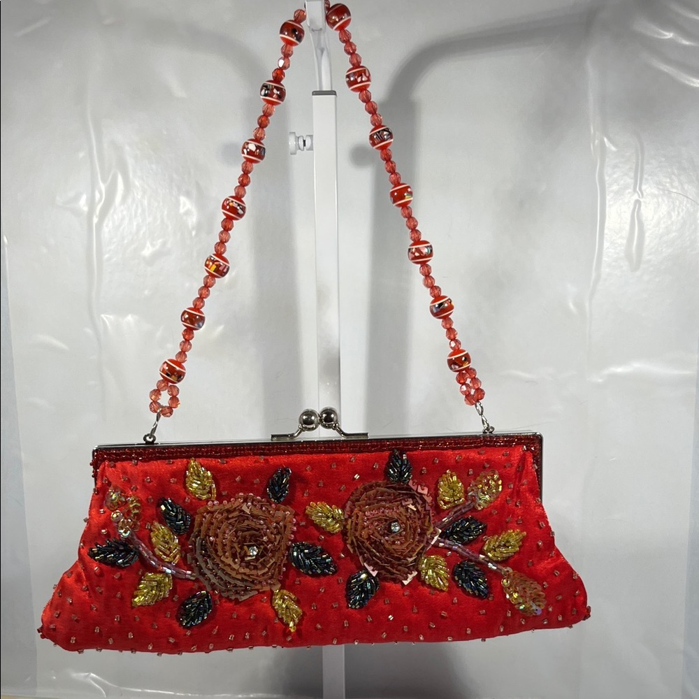 Elegant Red Beaded Clutch with Floral Design